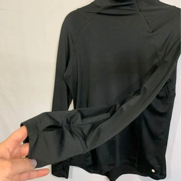 Woman’s running/athleisure layer. Black size large. Zipper mock neck. Ne… - Picture 4 of 10
